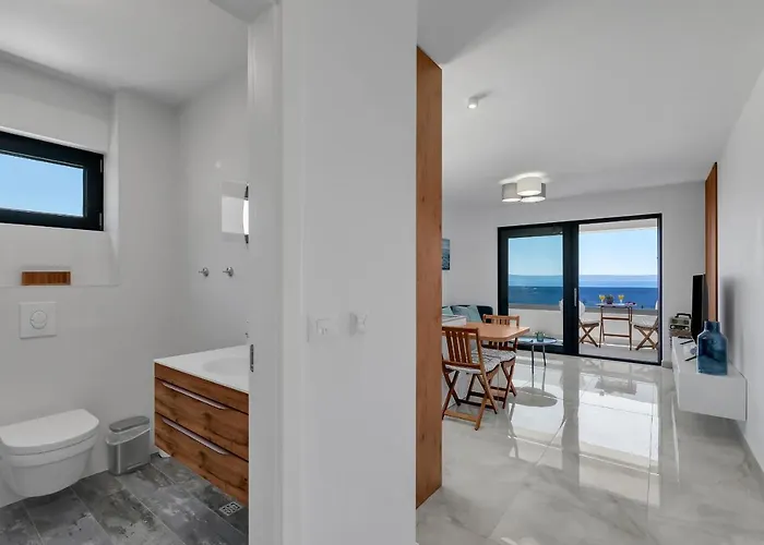 Nizza Макарська